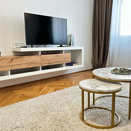 Parliament Central Apartment Bucarest Esterno foto