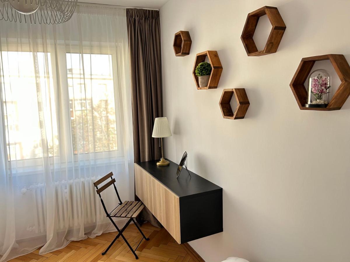 Parliament Central Apartment Bucarest Esterno foto