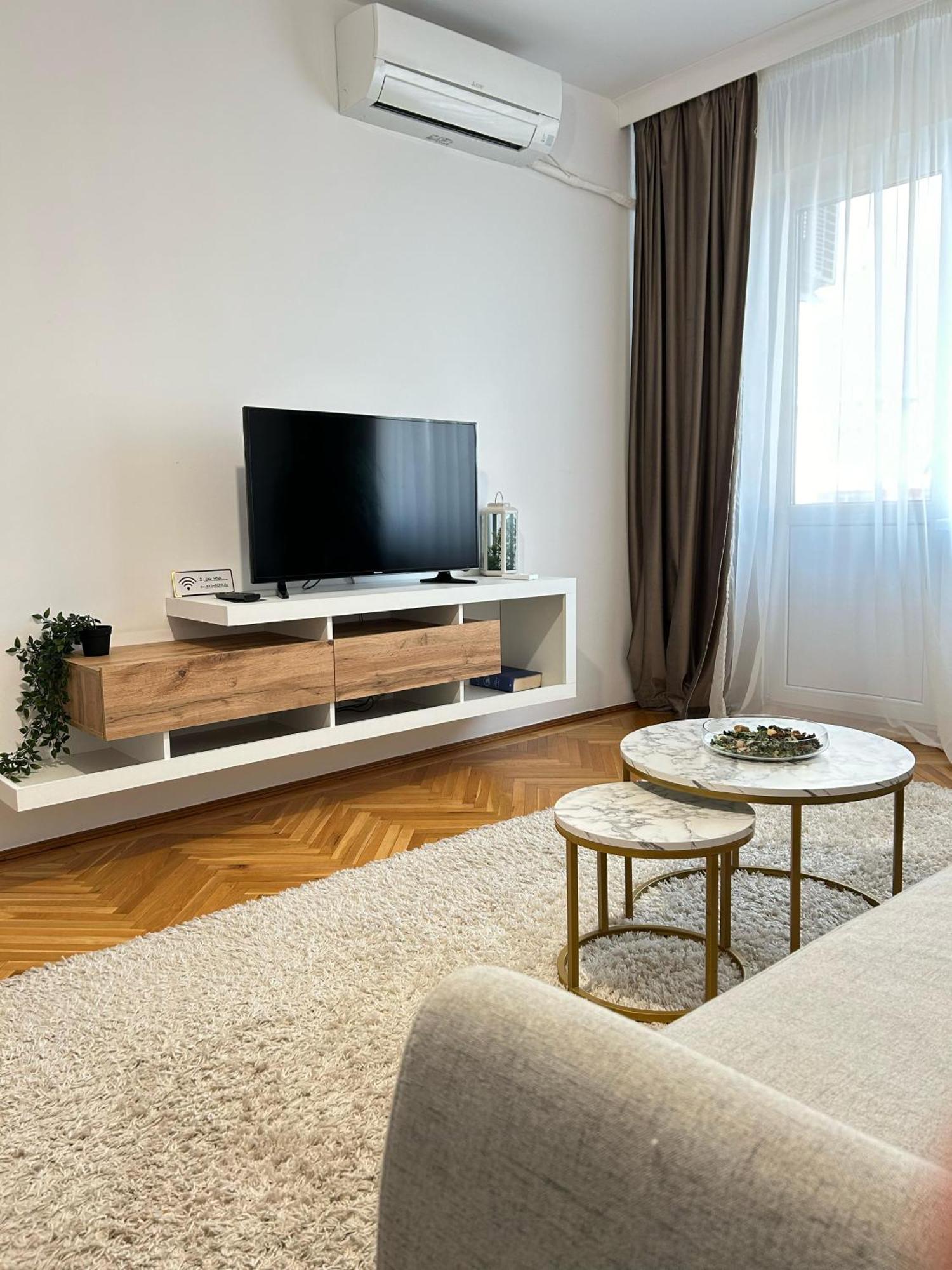 Parliament Central Apartment Bucarest Esterno foto